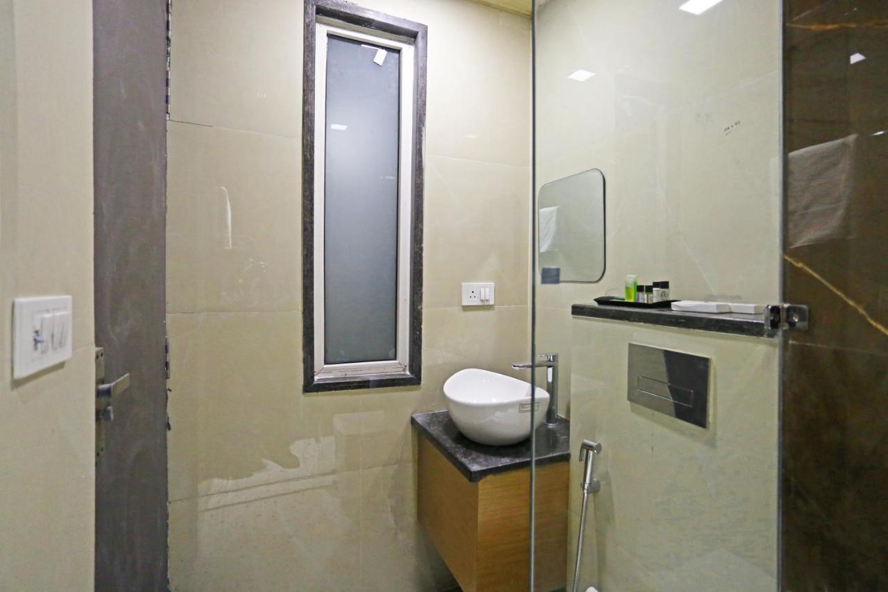 Hotel Apple Villa - Near Delhi Airport With Free Airport Transsfer ニューデリー エクステリア 写真