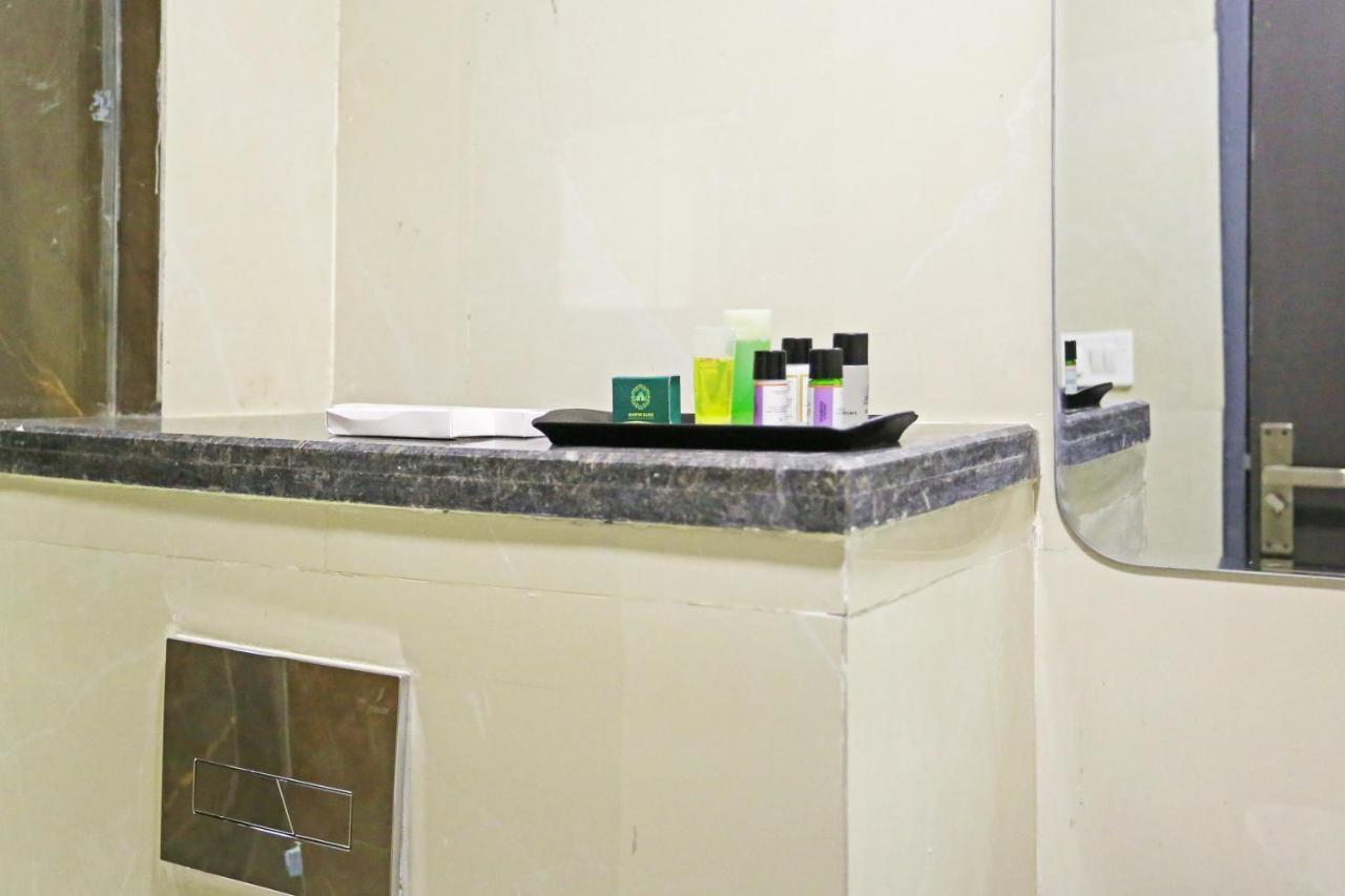 Hotel Apple Villa - Near Delhi Airport With Free Airport Transsfer ニューデリー エクステリア 写真