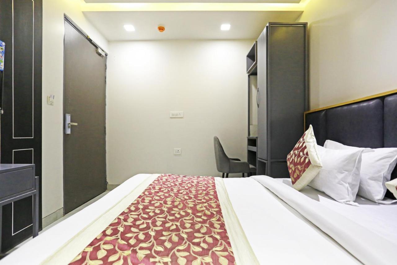 Hotel Apple Villa - Near Delhi Airport With Free Airport Transsfer ニューデリー エクステリア 写真