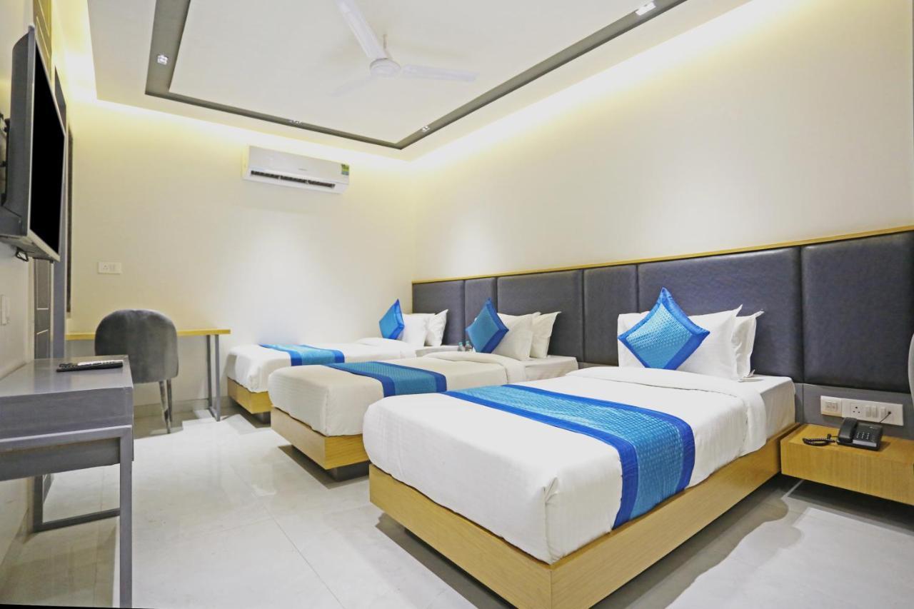 Hotel Apple Villa - Near Delhi Airport With Free Airport Transsfer ニューデリー エクステリア 写真