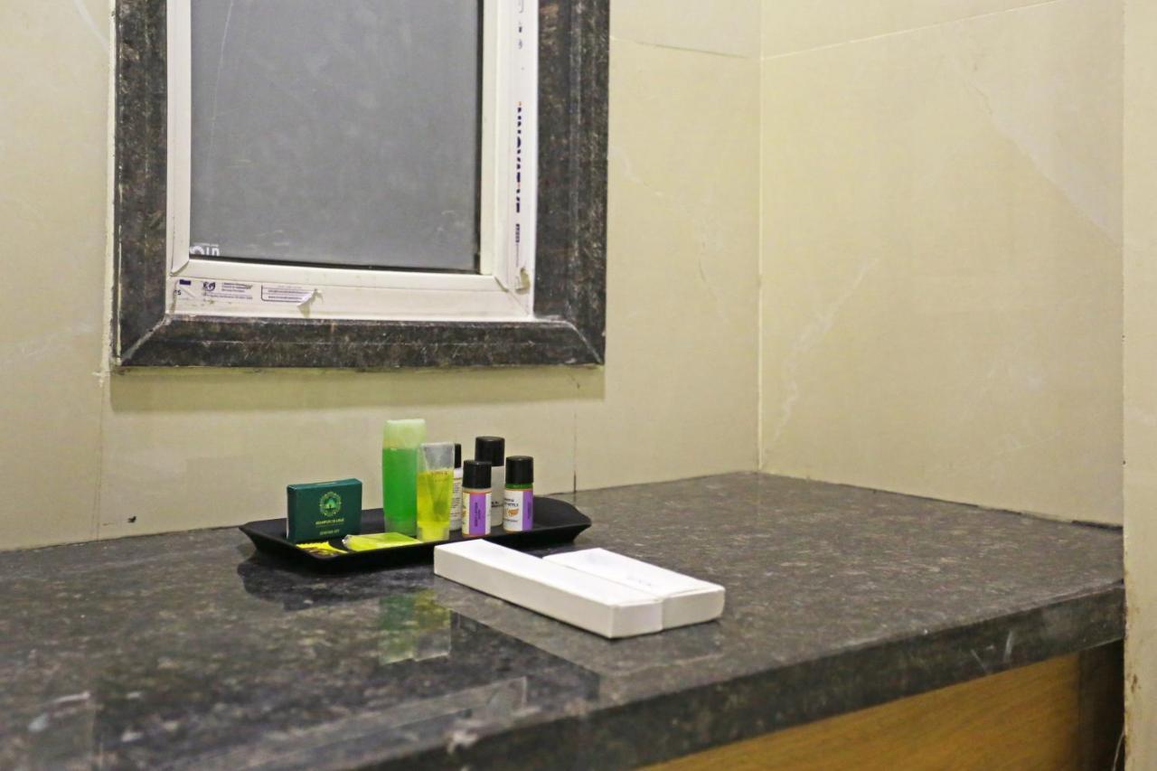 Hotel Apple Villa - Near Delhi Airport With Free Airport Transsfer ニューデリー エクステリア 写真