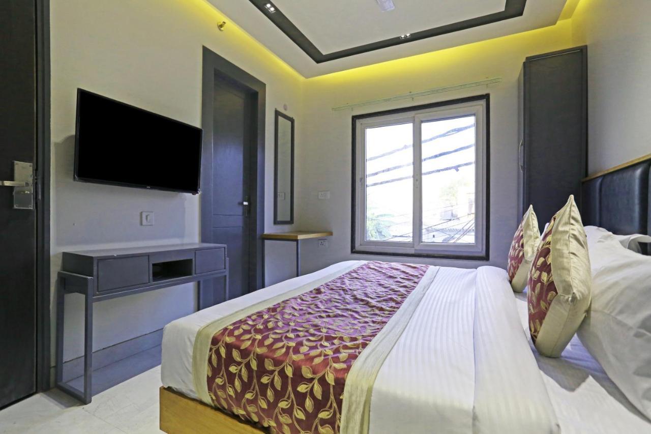 Hotel Apple Villa - Near Delhi Airport With Free Airport Transsfer ニューデリー エクステリア 写真