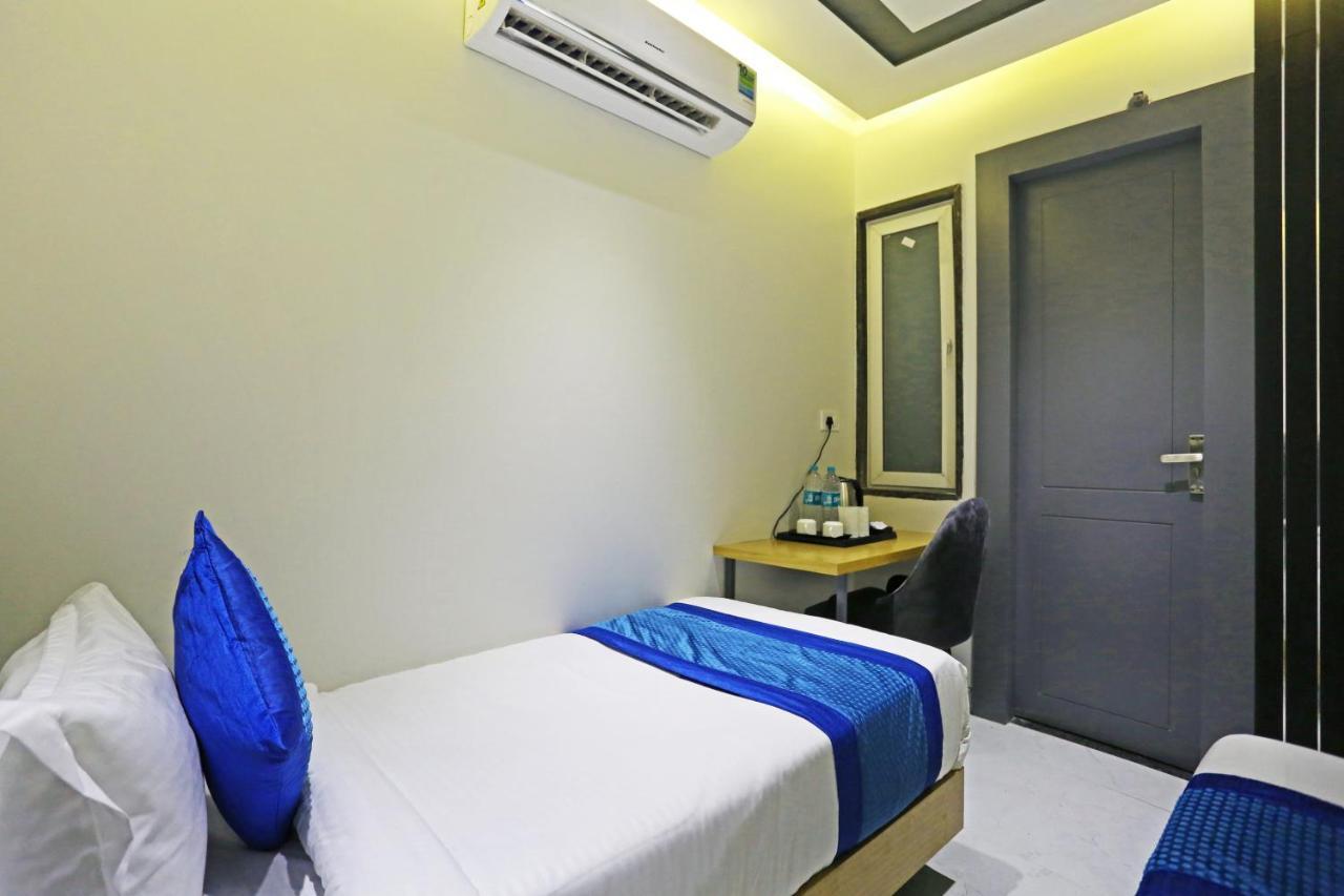 Hotel Apple Villa - Near Delhi Airport With Free Airport Transsfer ニューデリー エクステリア 写真