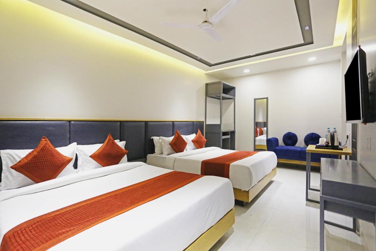 Hotel Apple Villa - Near Delhi Airport With Free Airport Transsfer ニューデリー エクステリア 写真